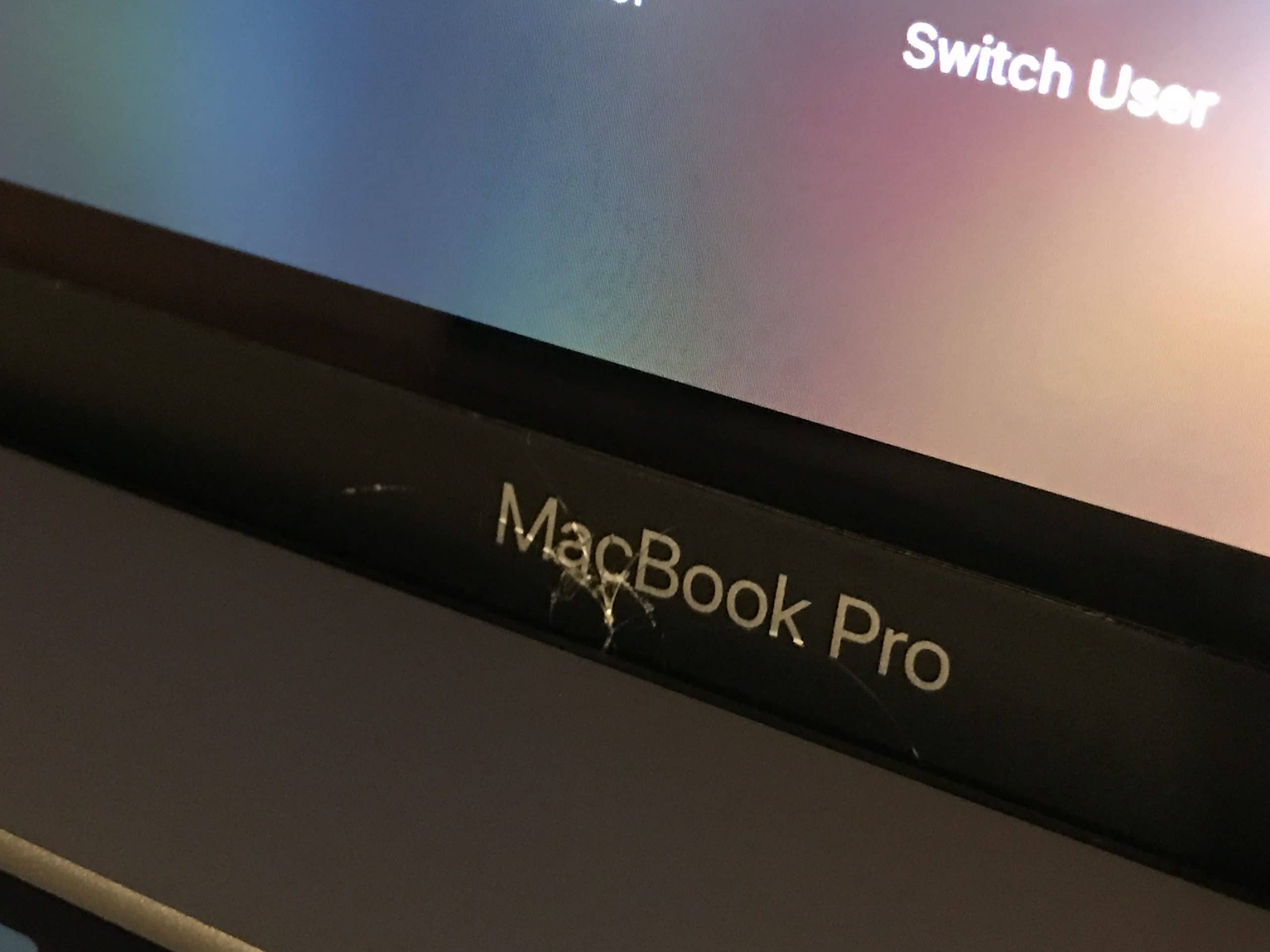 Cambio de Bisel MacBook Pro TouchBar 13' / 15' y Nuevo Air 13' [ cinta inferior pantalla ]. - Miniatura 2